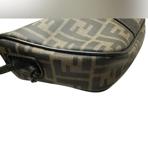 FENDI Zucca Monogram Crossbody Clutch Bag Vintage 2001 Collection Excellent Cond - Picture 8 of 11